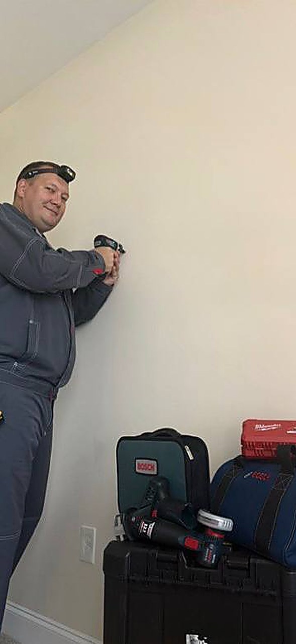 Vasilii Iakovlev - Handyman Fuse